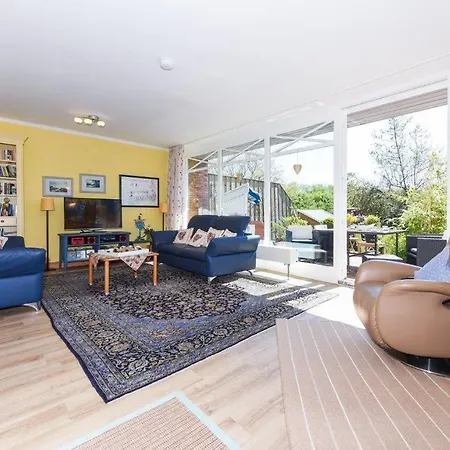 펜션 'strandflieder' 랑에오그